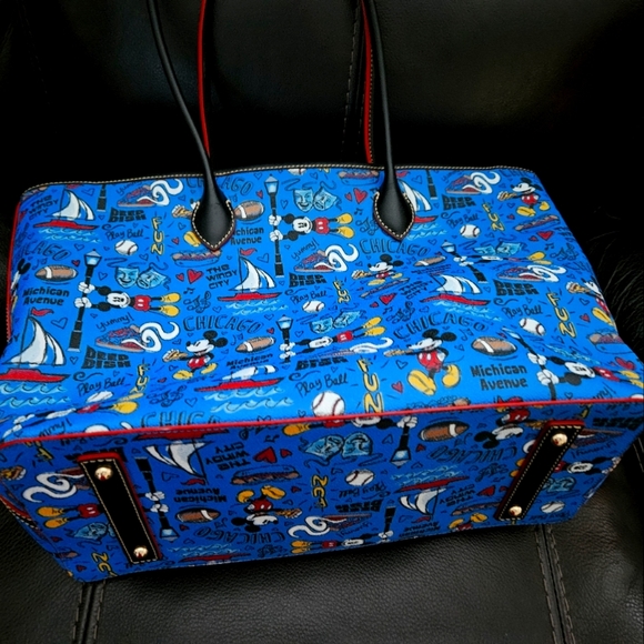 DOONY & BURKE Disney Mickey Mouse Chicago Travel Should Tote Bag, Blue - Picture 3 of 3